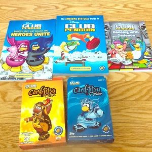 CLUB PENGUIN BOOK AND CARD GAME